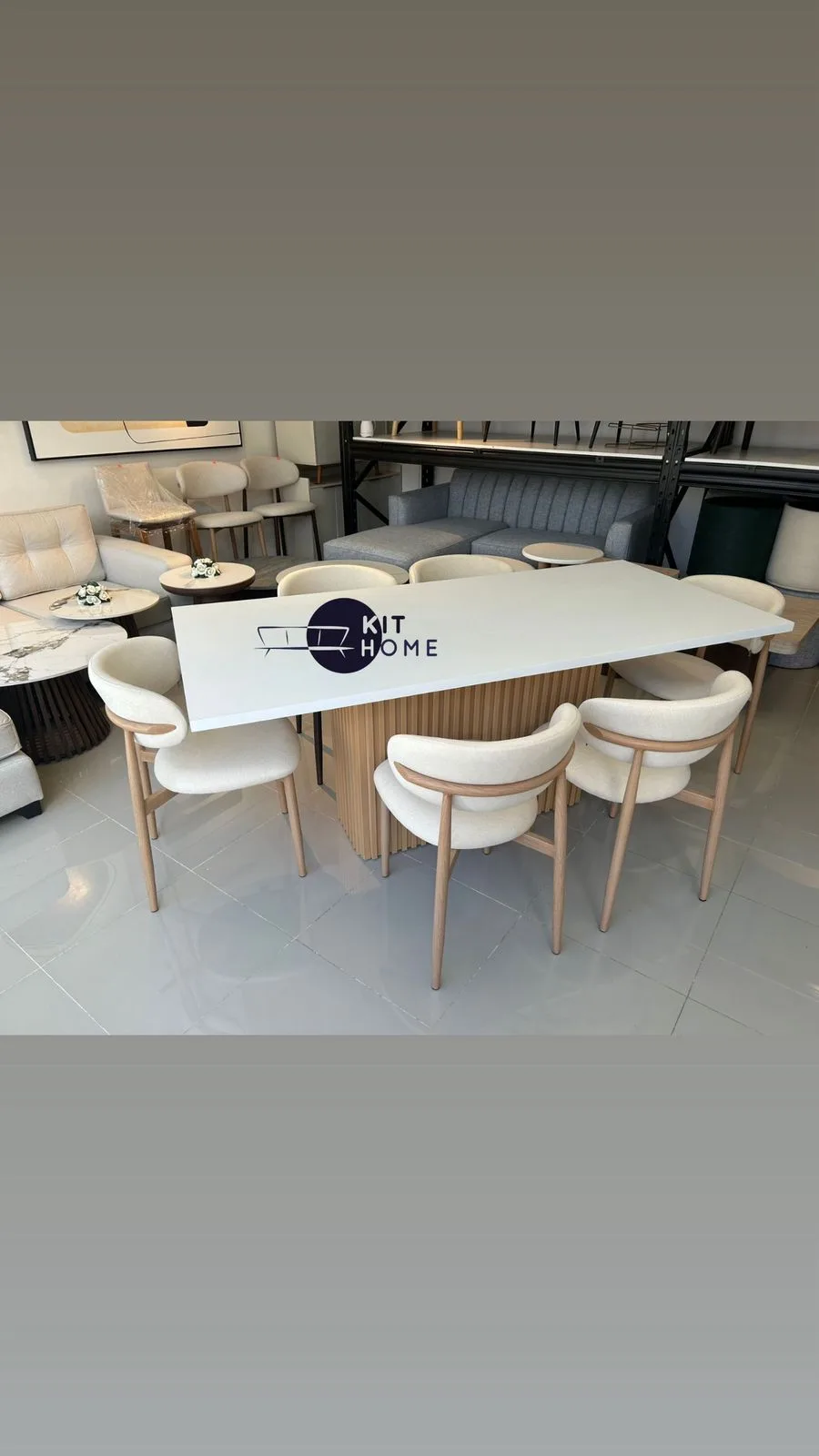 Comedor rectangular Melamina Hidrofuga 70" x 35" - Sillas de Metal apariencia Madera