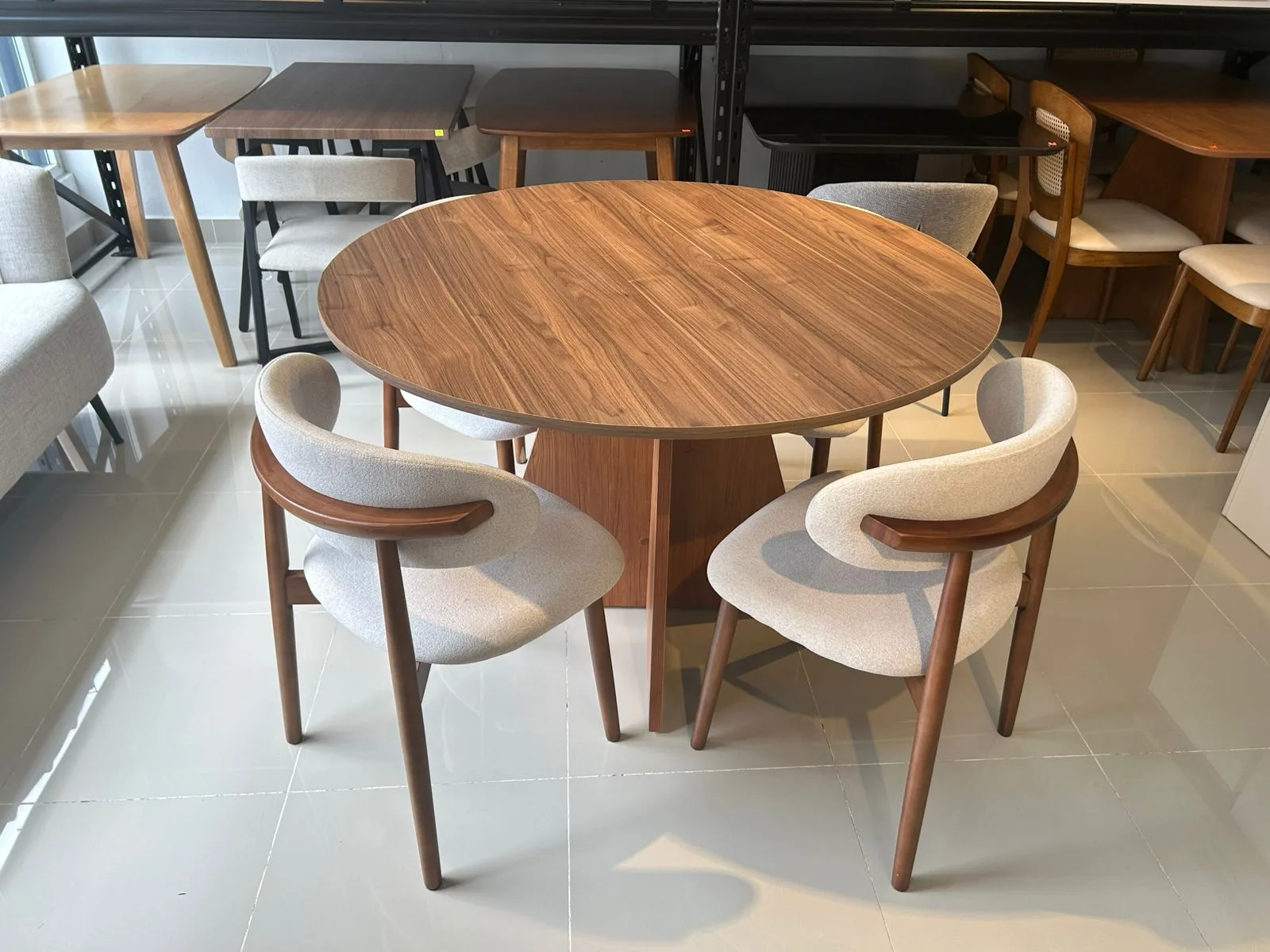 Comedor Tope Melamina Hidrofuga 120 cm - Sillas madera Eucalipto