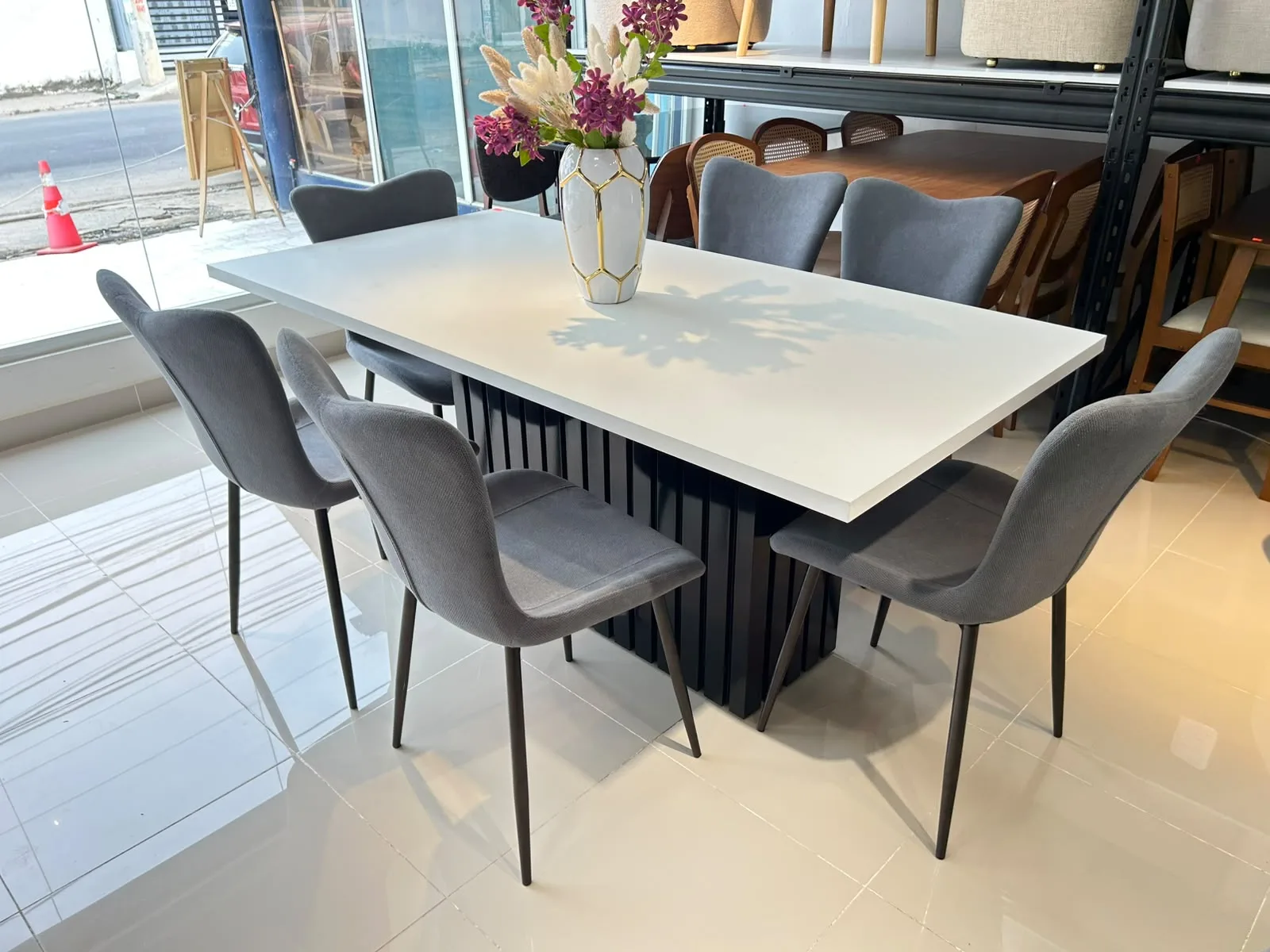 Comedor Tope Melamina Hidrofuga 70" x 35" - Sillas en Metal