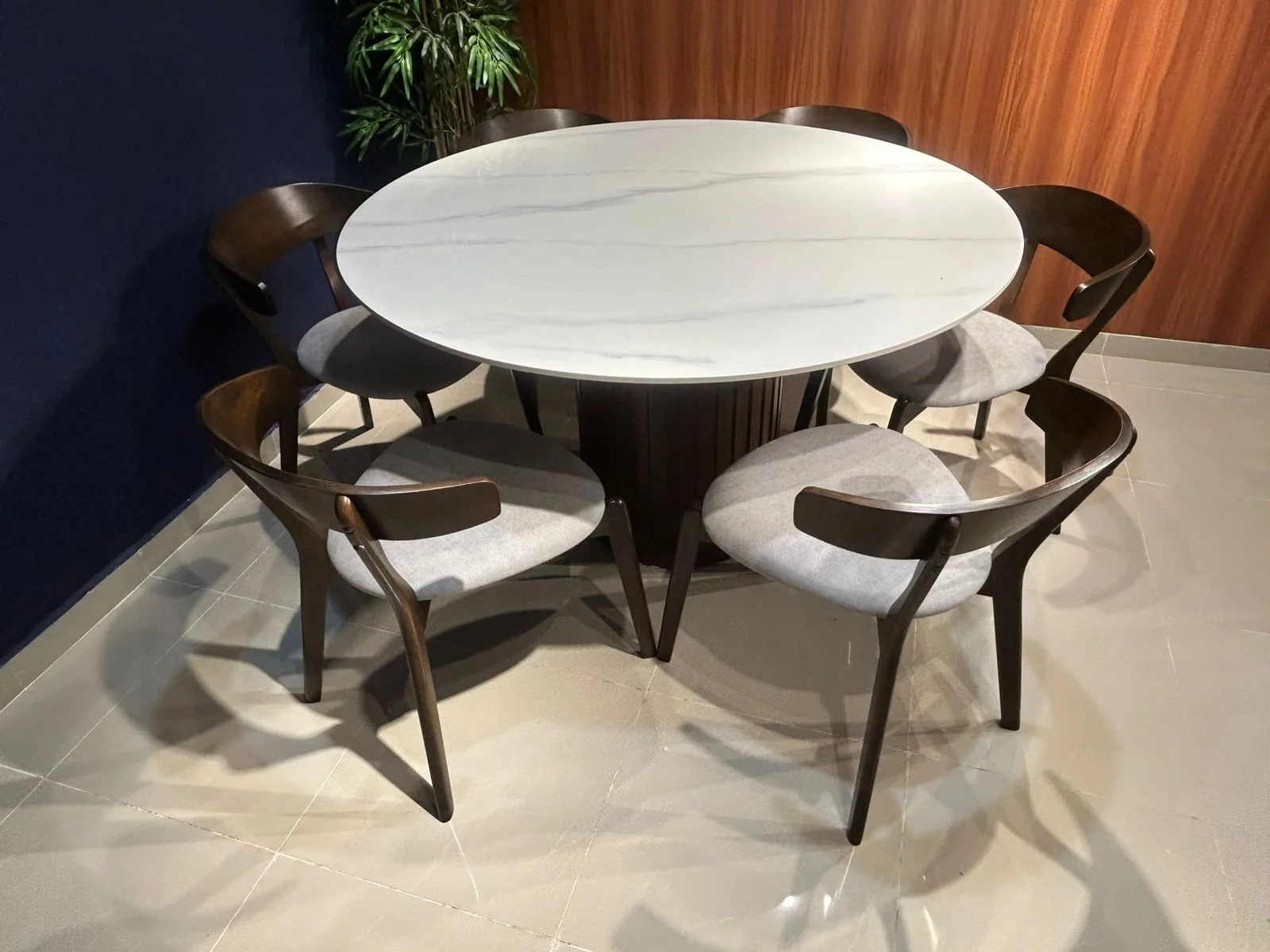 Comedor 130 cm - 6 Sillas madera Fresno