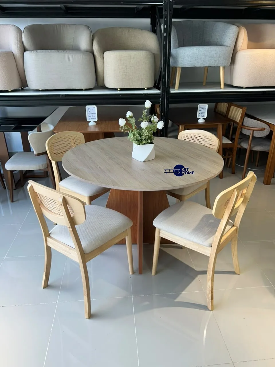 Comedor Tope 120 cm Melamina Hidrofuga- Sillas Madera Fresno Natural